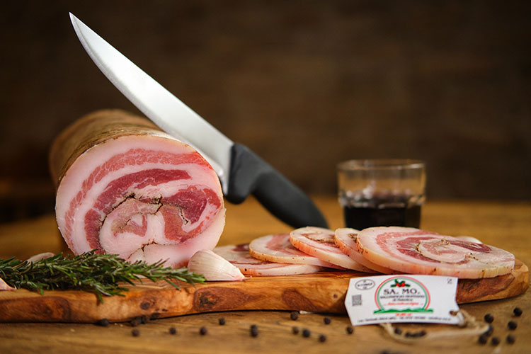 salumificio-samo-produzione-pancette